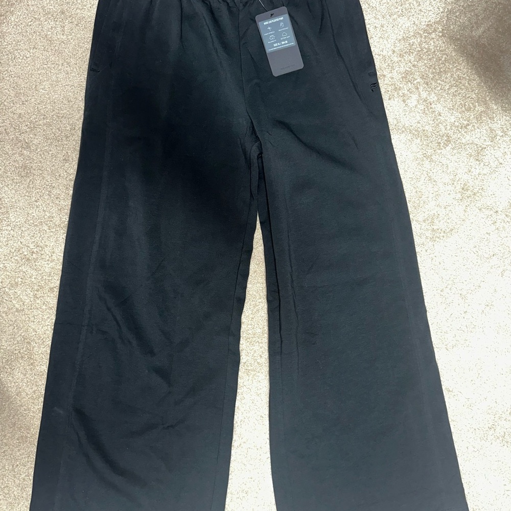 Fabletics wide leg pleated pants